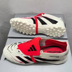 Chuteiras  Adidas | Branco & Preto