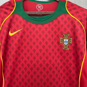 Portugal | Camisola principal Retro 2004 - Image 2