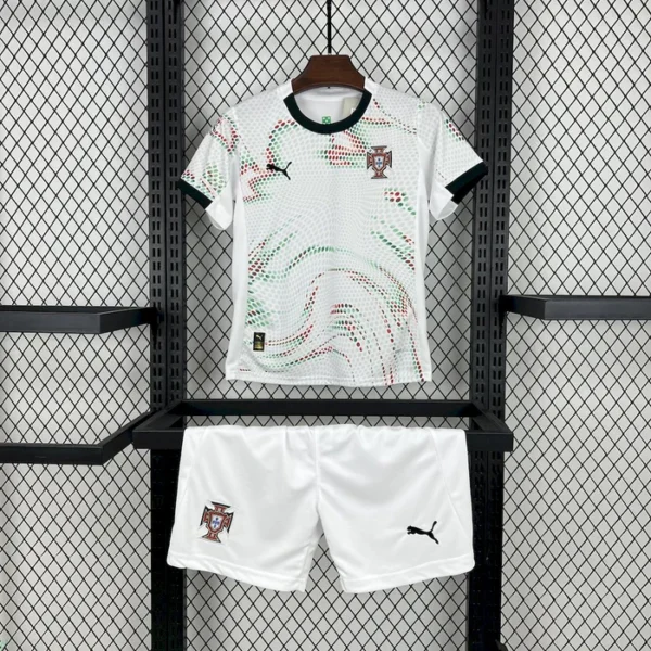 Portugal | Equipamento alternativo 2025 (criança)